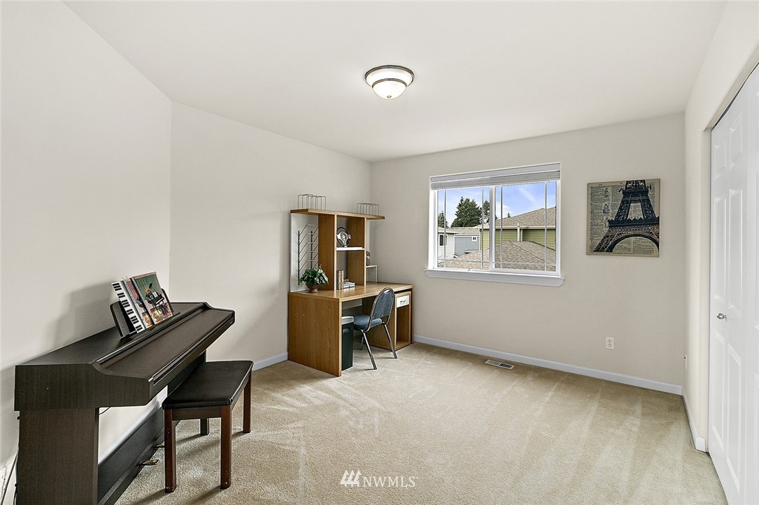 8216 234th Street Southwest Edmonds, WA 98026 - Photo 22 of 32 Gallery Image 22
