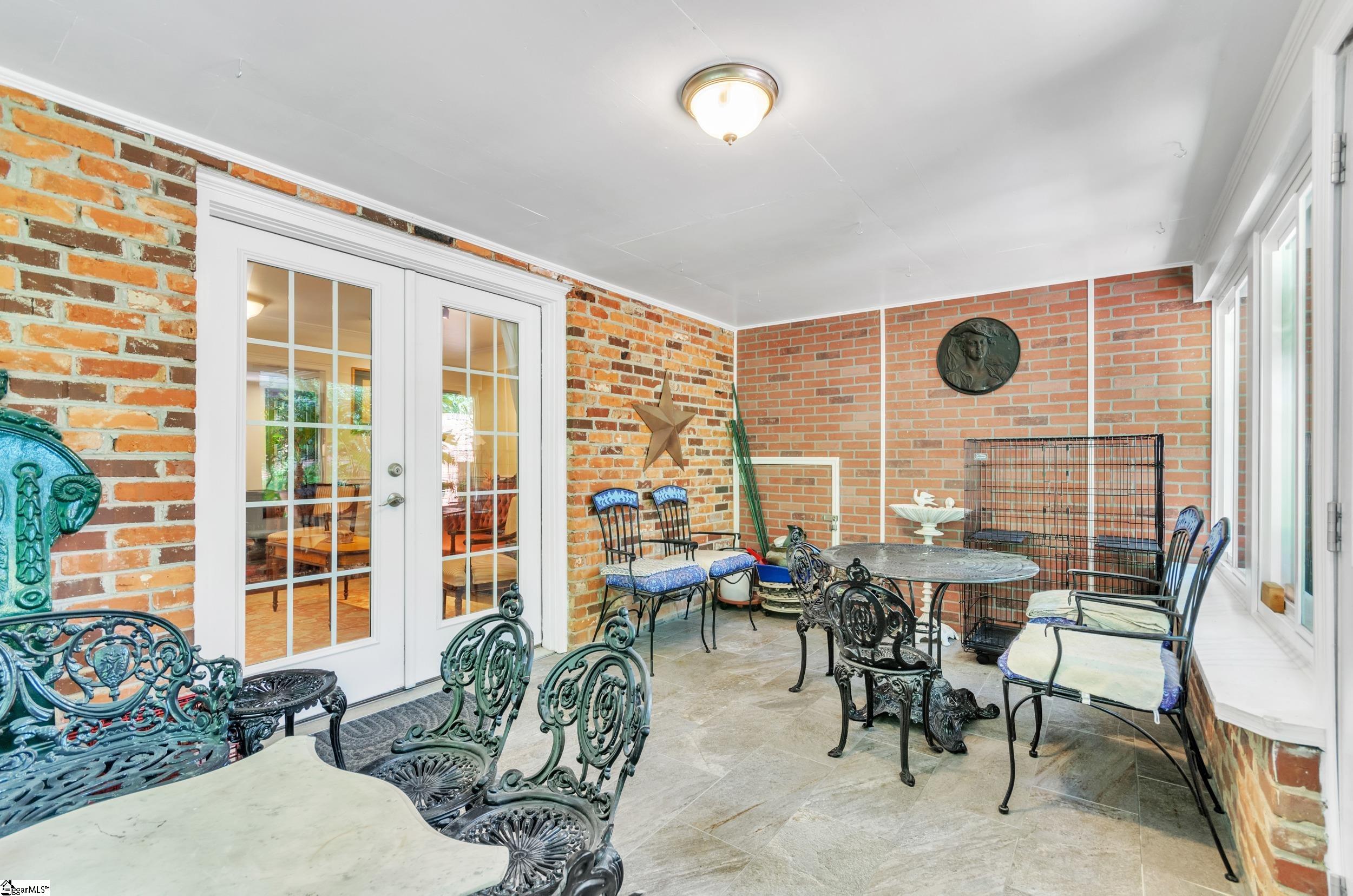 1009 Edwards Road Greenville, SC 29615 - Photo 11 of 36