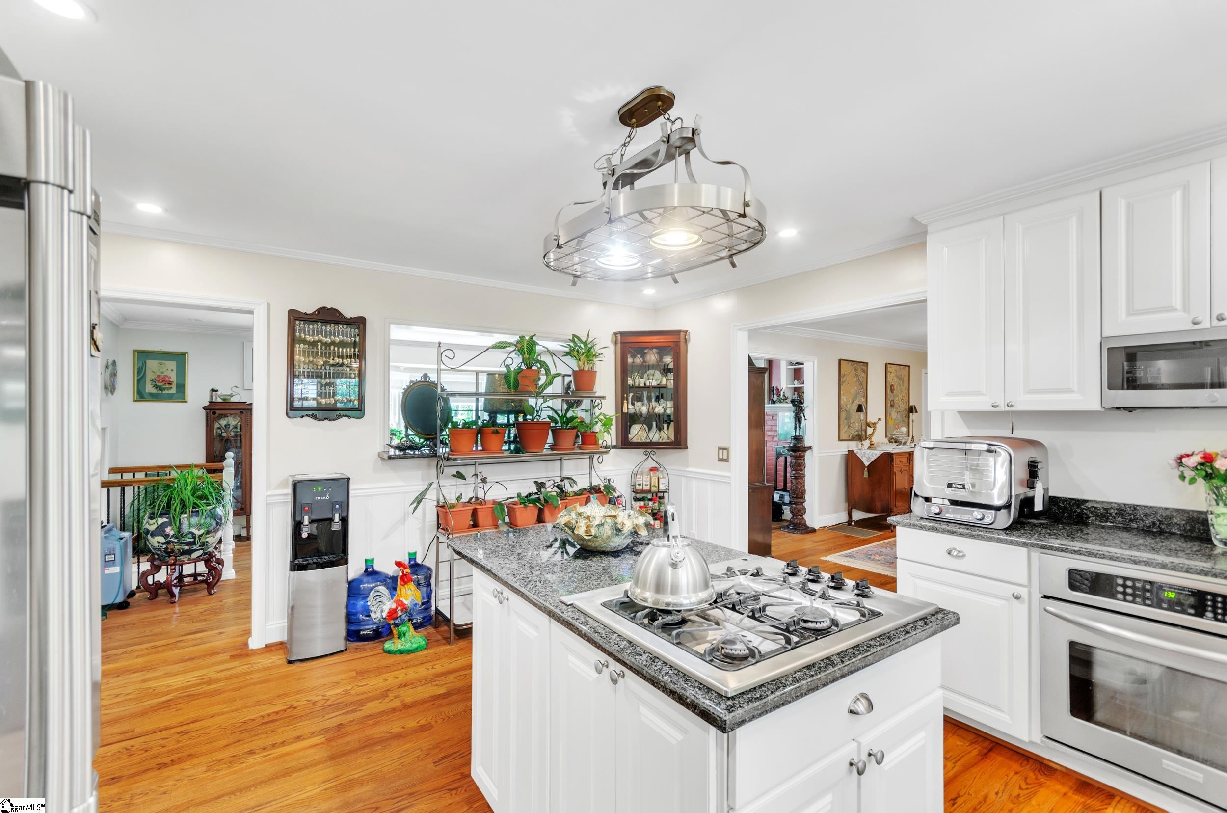 1009 Edwards Road Greenville, SC 29615 - Photo 23 of 36