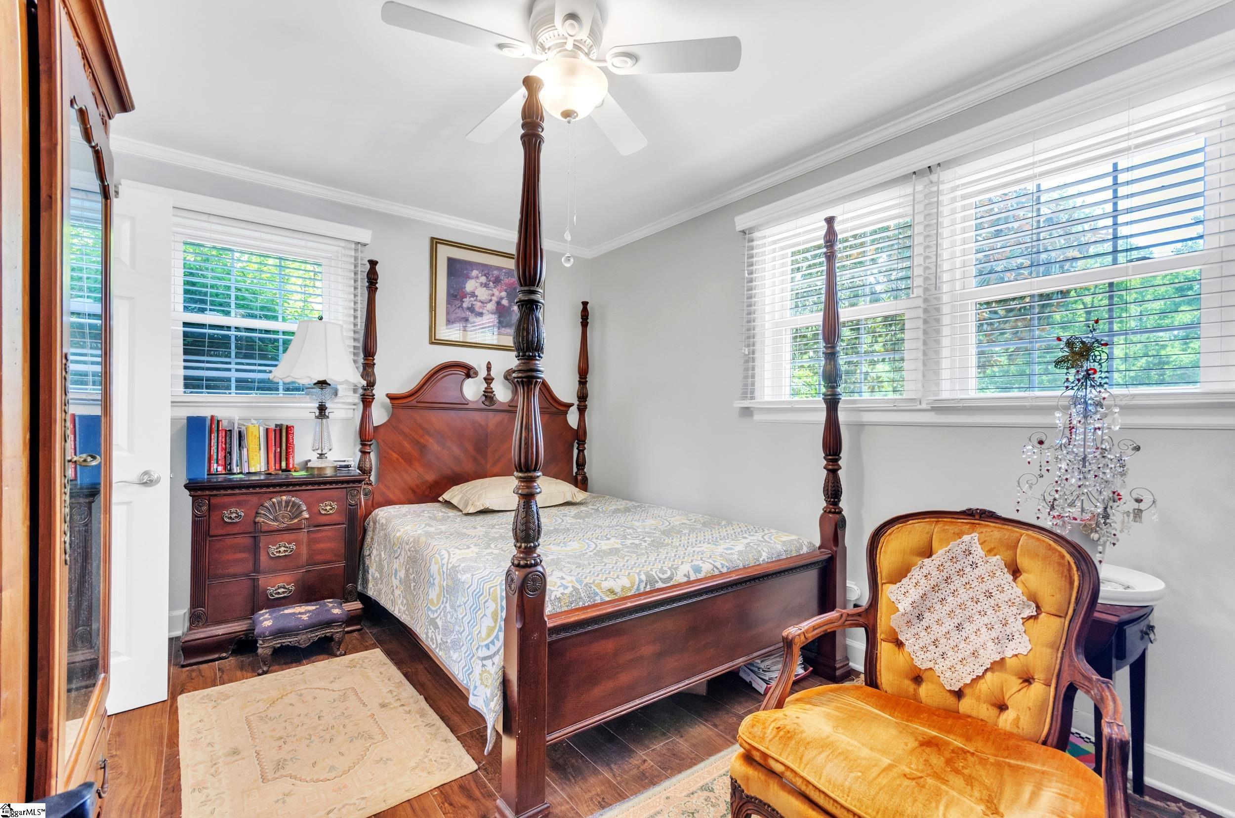 1009 Edwards Road Greenville, SC 29615 - Photo 8 of 36