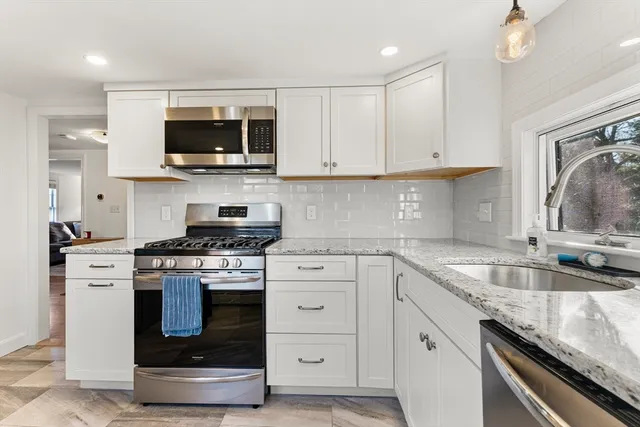 $619,000 | 475 Massachusetts Avenue, Unit B, Lexington, MA 02420