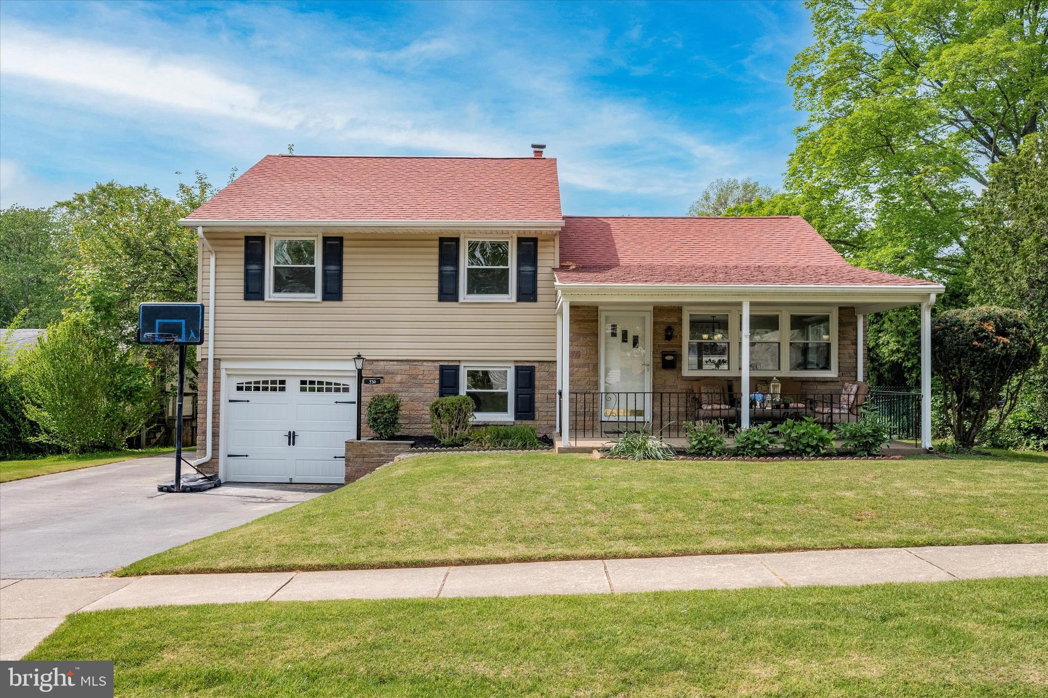 330 Williams Road Bryn Mawr, PA 19010 - Photo 2 of 25 Gallery Image 2