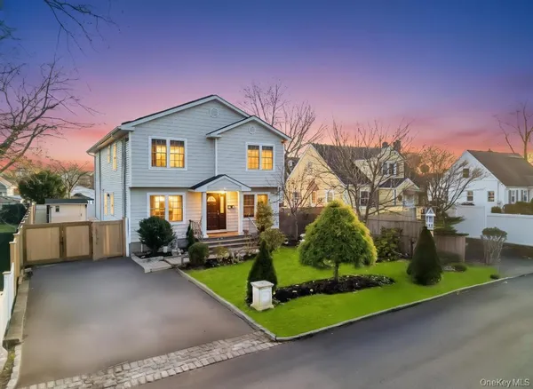 $799,000 | 69 East 8th Street, Huntington Station, NY 11746