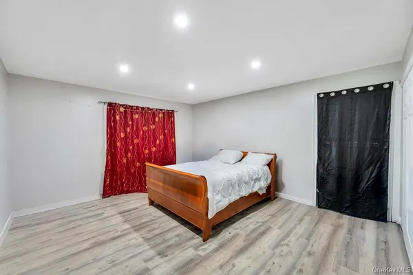 $799,000 | 69 East 8th Street, Huntington Station, NY 11746