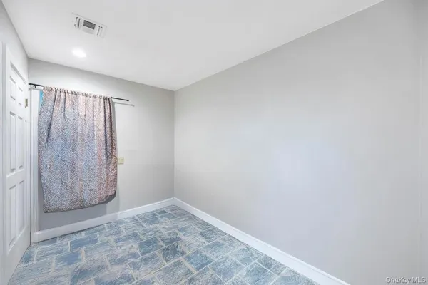 $799,000 | 69 East 8th Street, Huntington Station, NY 11746