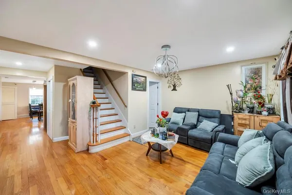 $799,000 | 69 East 8th Street, Huntington Station, NY 11746