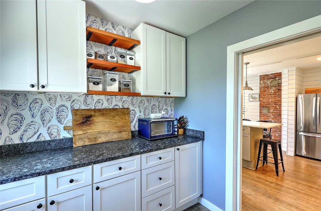 26 Maple Road Warren, RI 02885 - Photo 19 of 48