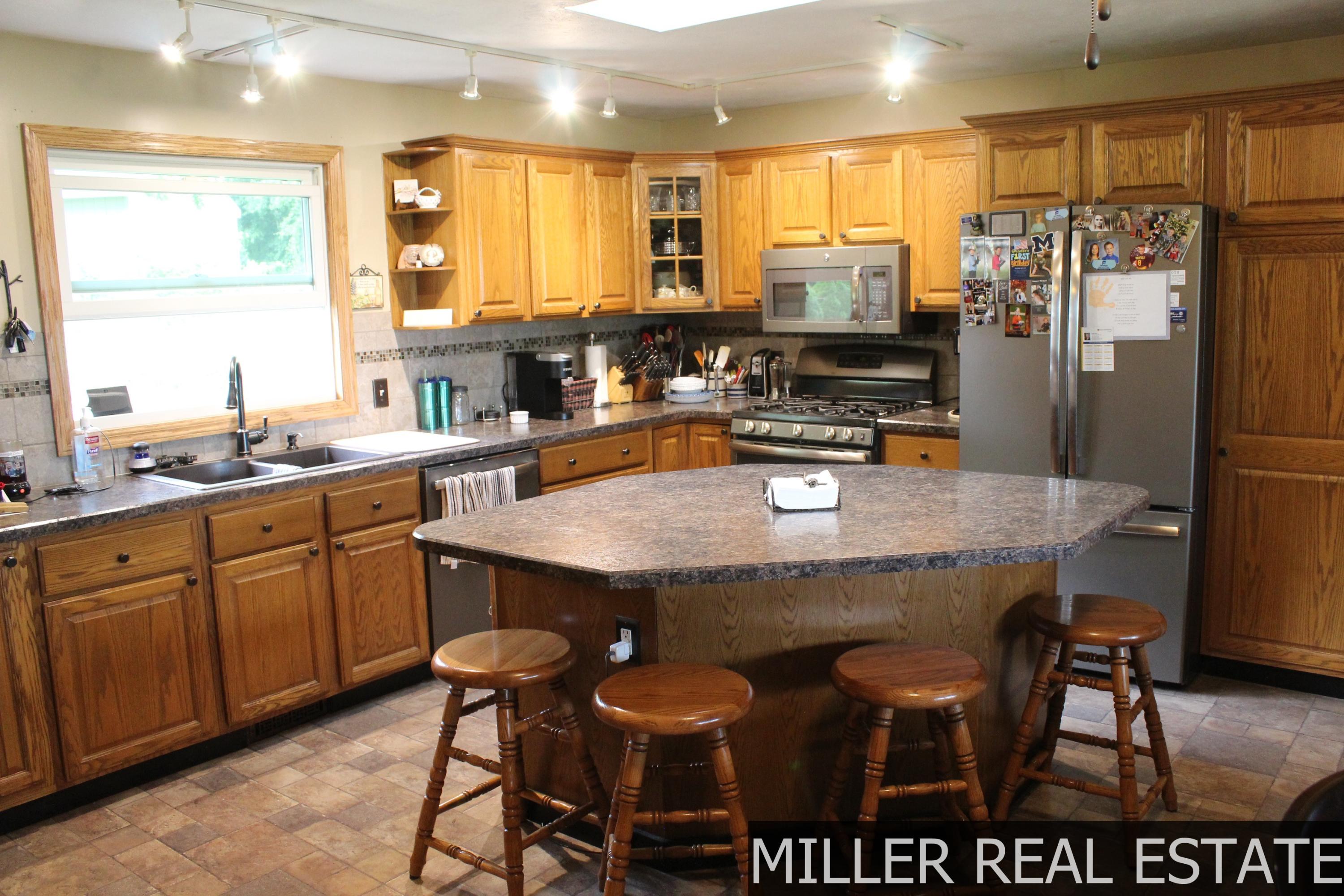 7461 Walters Road Delton, MI 49046 - Photo 3 of 27 IMG_8109