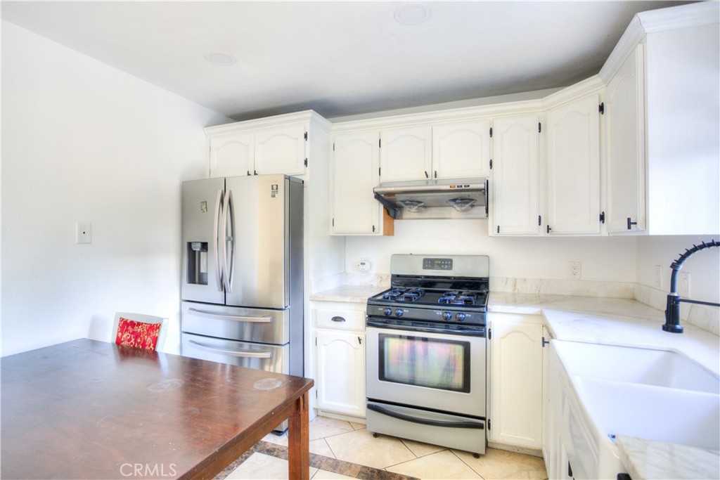 2676 5th Street Riverside, CA 92507 - Photo 18 of 48