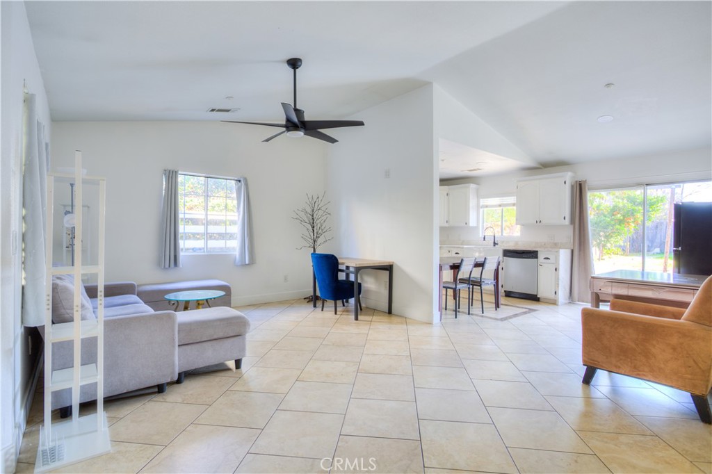 2676 5th Street Riverside, CA 92507 - Photo 8 of 48