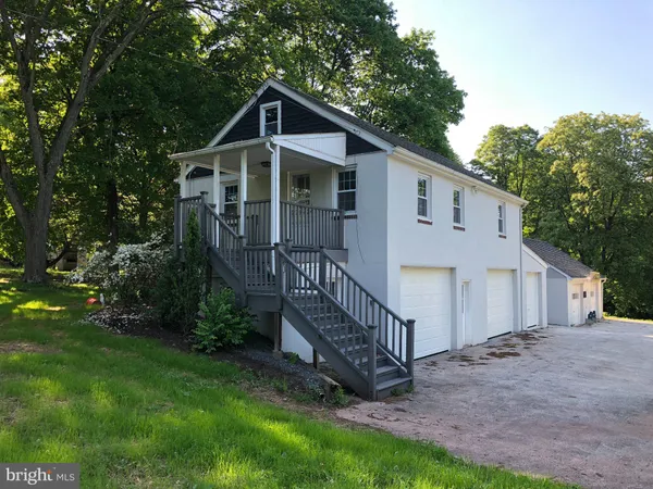 $369,900 | 601 Vincent Street, Spring City, PA 19475