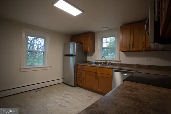 $369,900 | 601 Vincent Street, Spring City, PA 19475