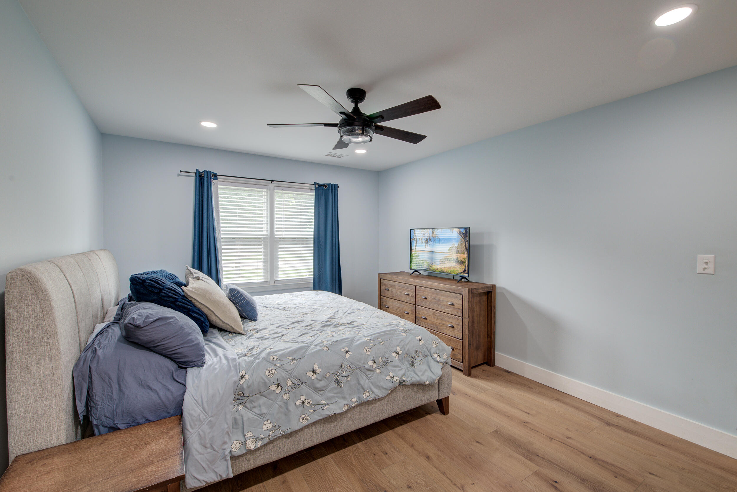 843 Trent Street Charleston, SC 29414 - Photo 14 of 49