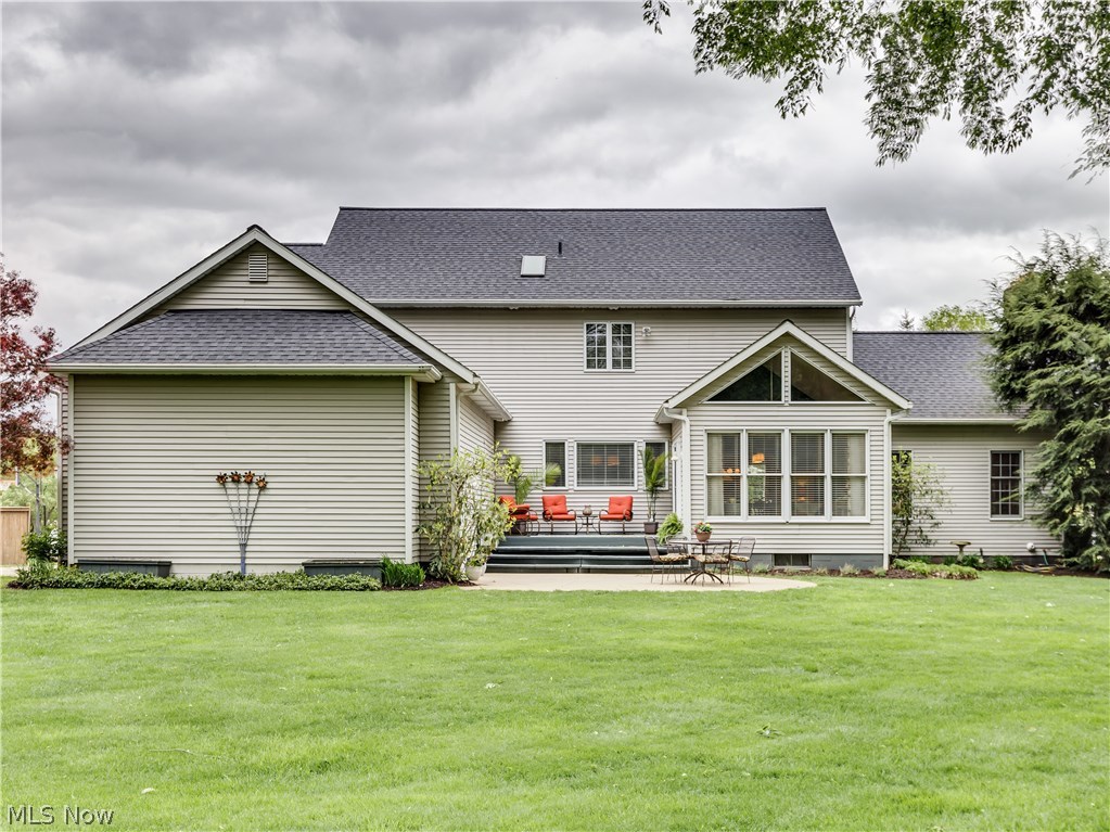 876 Hunter Ridge Circle Fairlawn, OH 44333 - Photo 35 of 35 Rear elevation of this beautifully maintained home