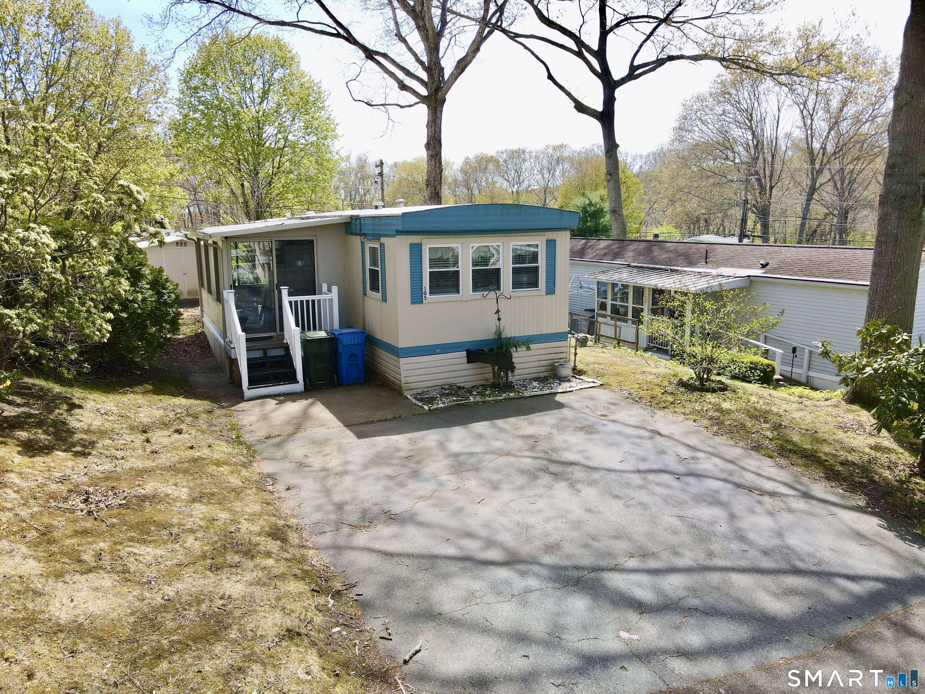 136 Hunters Road Norwich, CT 06360 - Photo 3 of 20