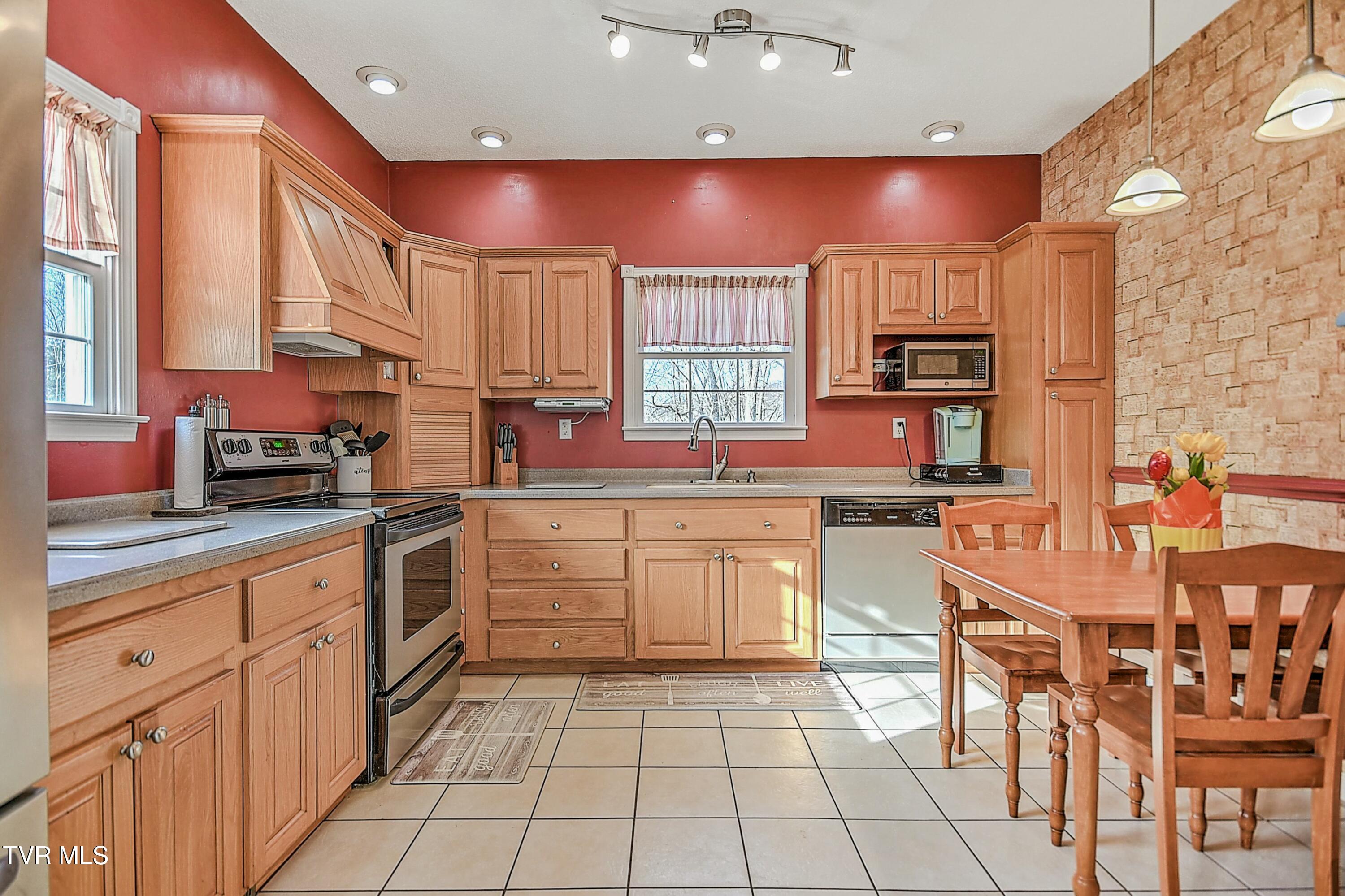 1259 Centenary Road Kingsport, TN 37663 - Photo 12 of 53 tempImageMCqqgx