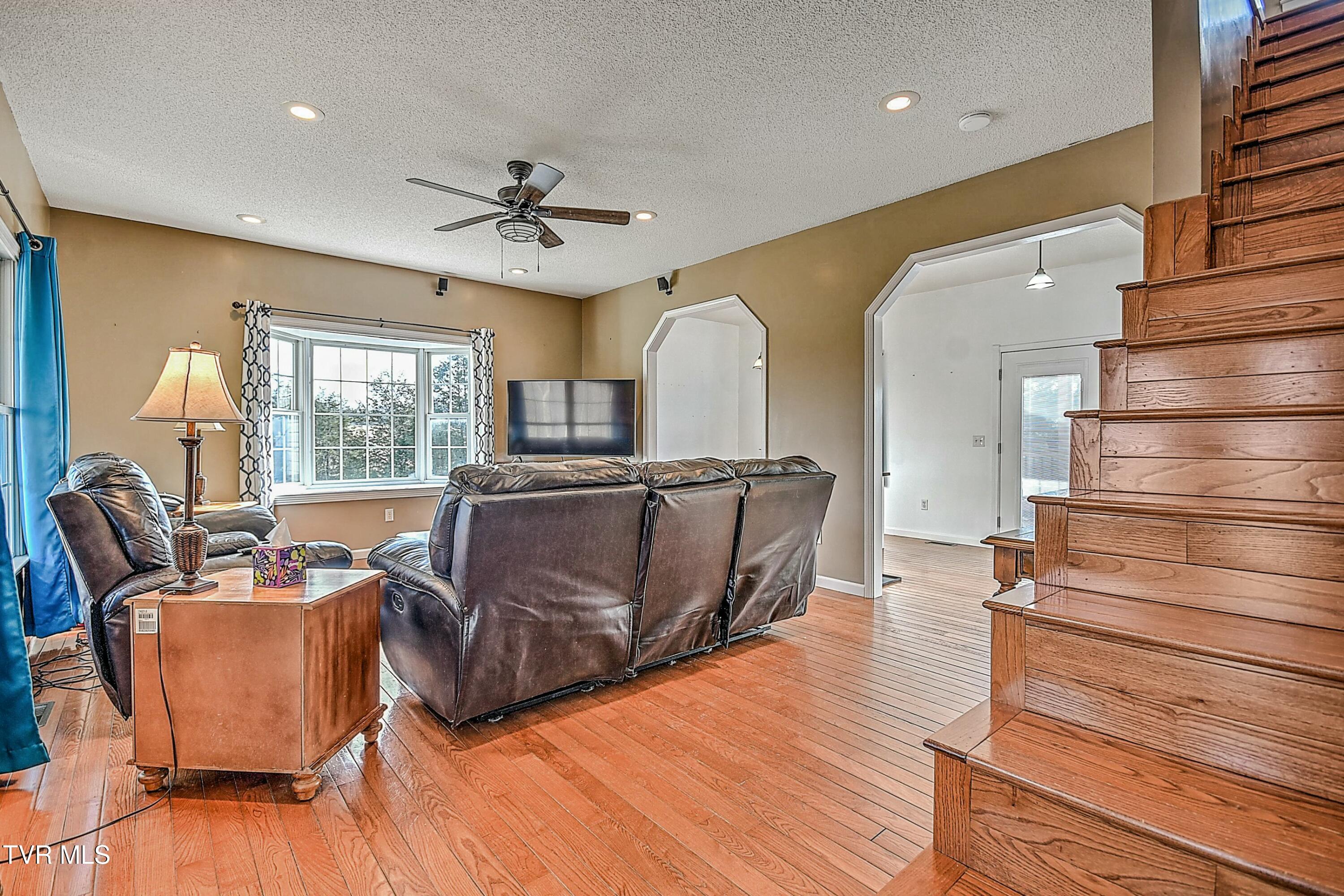 1259 Centenary Road Kingsport, TN 37663 - Photo 19 of 53 tempImage4elKx0