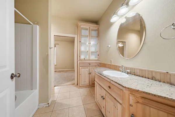 $825,000 | 15725 Horseless Carriage Drive, Redding, CA 96001