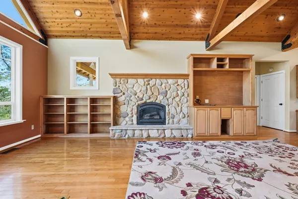 $825,000 | 15725 Horseless Carriage Drive, Redding, CA 96001