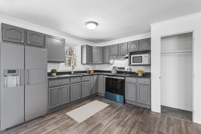 $359,900 | 15 Davis Drive, Barnstead, NH 03225