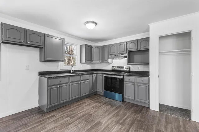 $359,900 | 15 Davis Drive, Barnstead, NH 03225