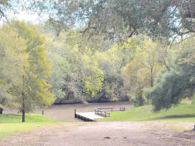 $54,000 | 90 River Tree Drive, Palacios, TX 77465