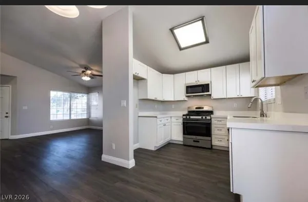 $1,850 | 1012 Holliston Circle, Las Vegas, NV 89108