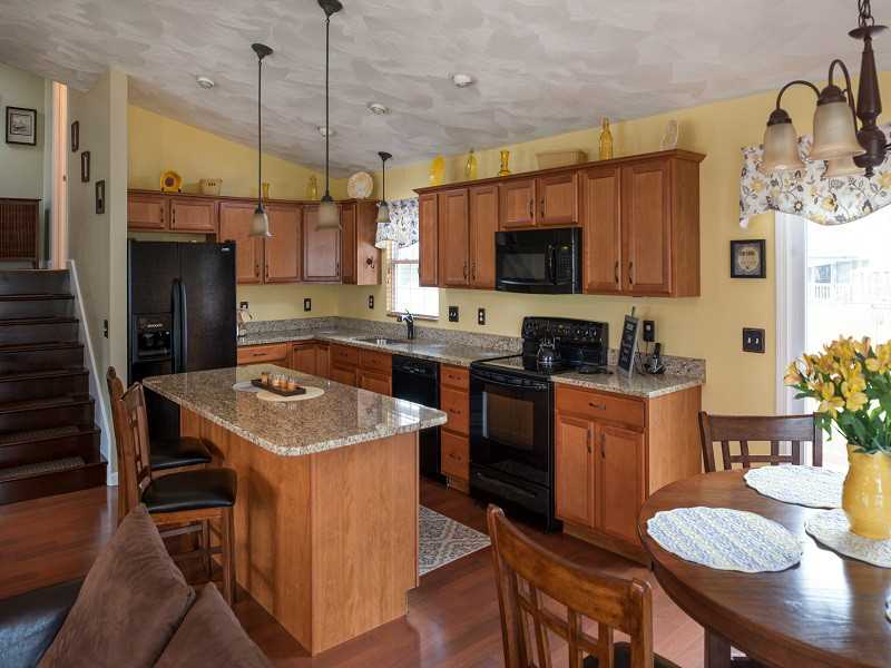 4 Cypress Road Coventry, RI 02816 - Photo 6 of 24 Kitchen.