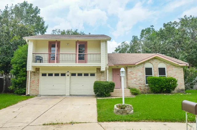$2,100 | 10707 Sagewind Circle, Houston, TX 77089