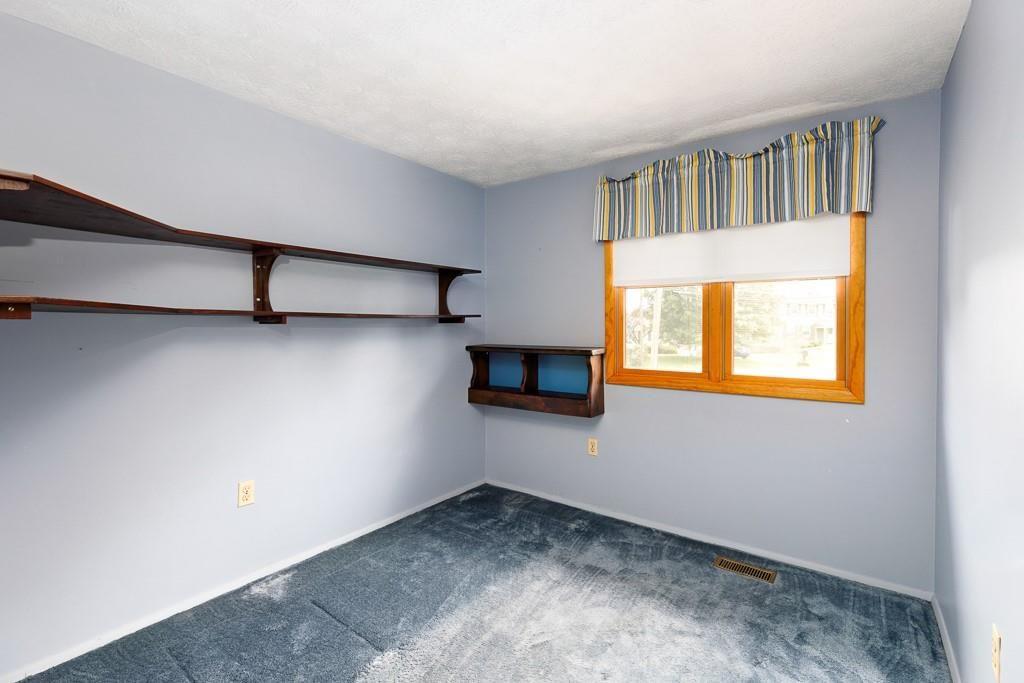 68 Kathleen Drive McKees Rocks, PA 15136 - Photo 16 of 30 Gallery Image 16