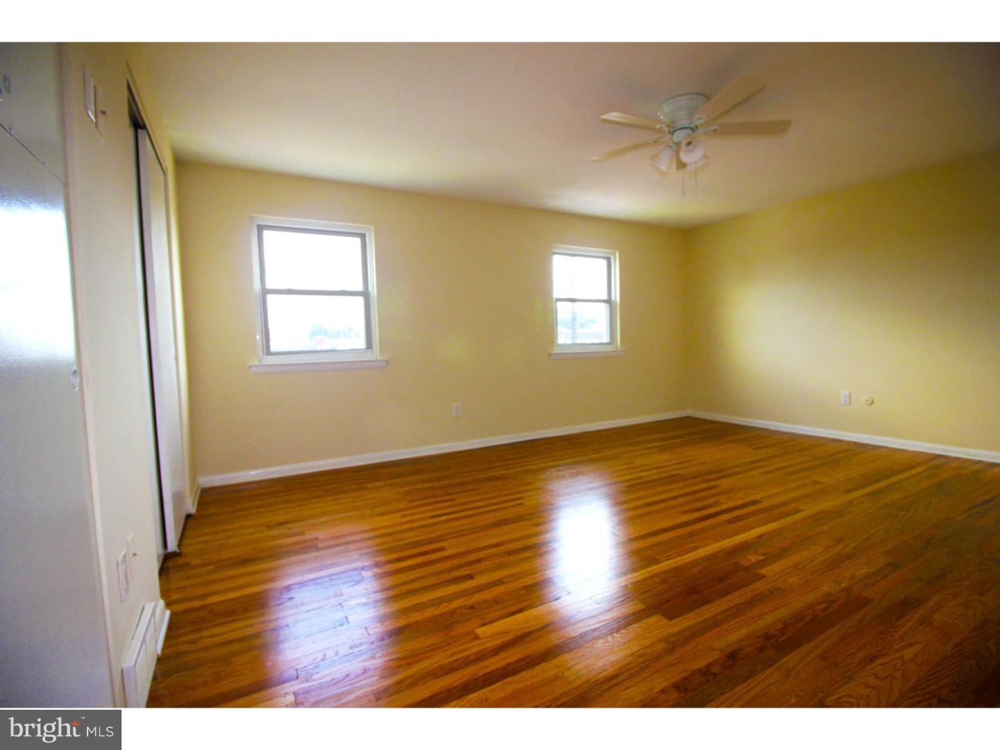 12710 Medford Road Philadelphia, PA 19154 - Photo 11 of 19 Master Bathroom
