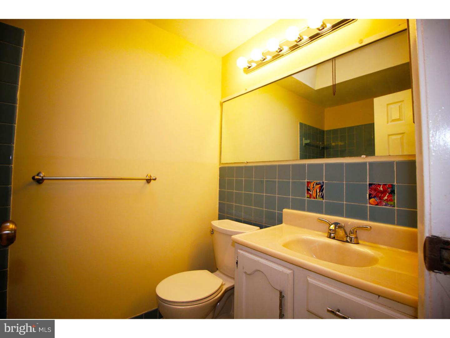 12710 Medford Road Philadelphia, PA 19154 - Photo 13 of 19 Bathroom