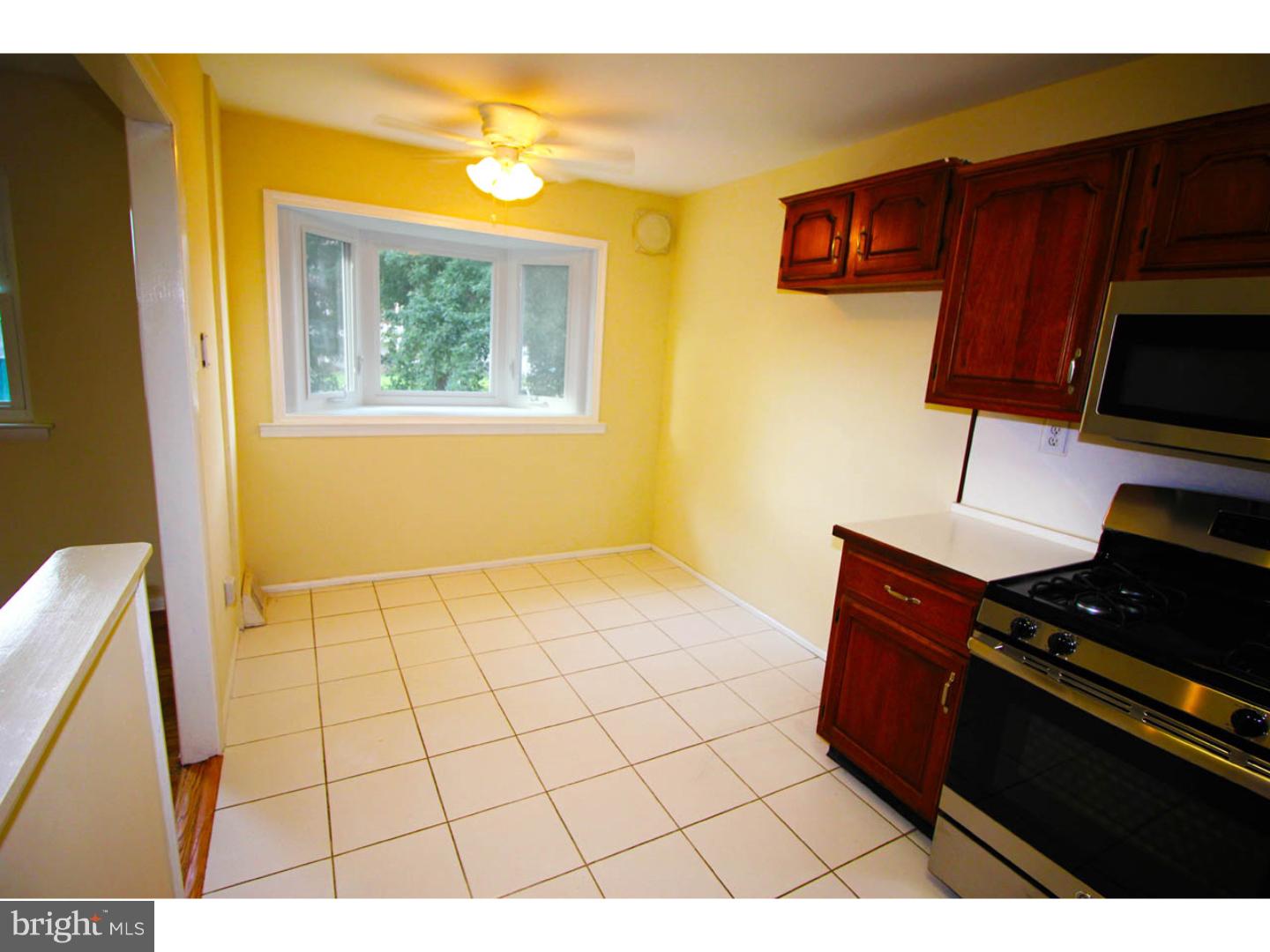 12710 Medford Road Philadelphia, PA 19154 - Photo 9 of 19 Kitchen