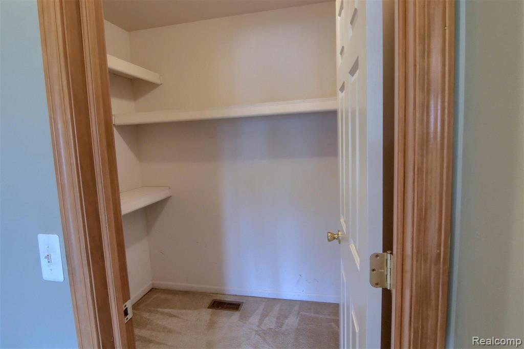 29158 Rachid Lane Chesterfield, MI 48047 - Photo 19 of 37