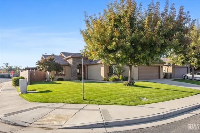 a view of a house with a swimming pool