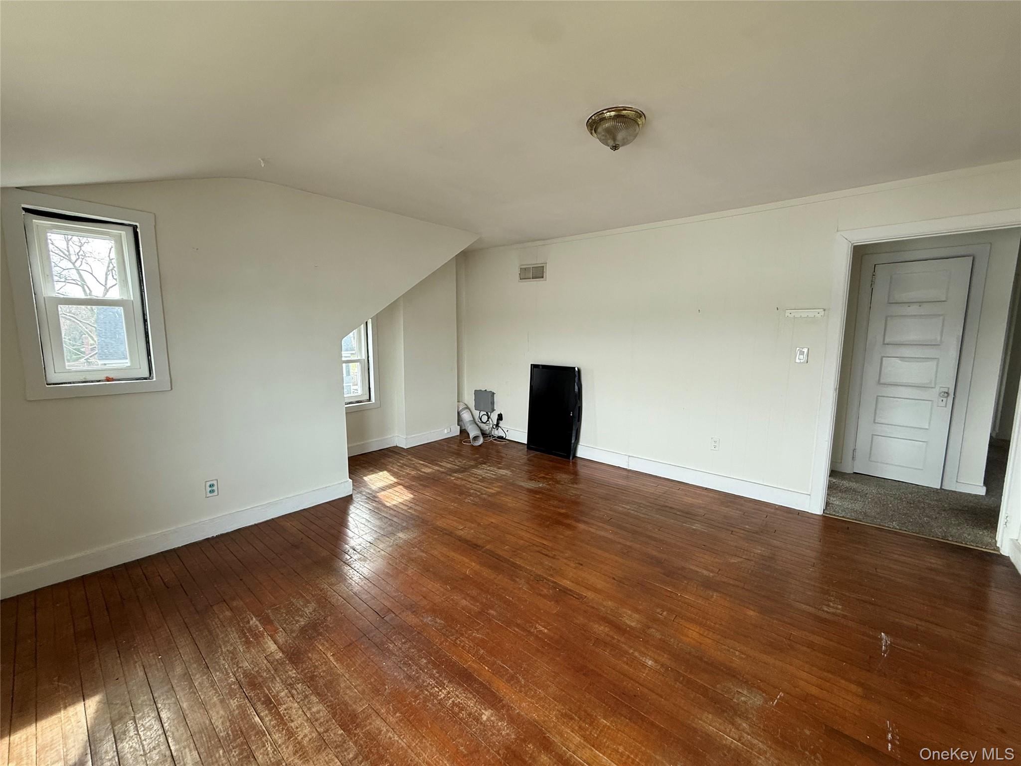 307 West Shore Road, Unit 5 Huntington, NY 11743 - Photo 5 of 12 Living room