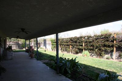 305 Fallbrook Circle Reedley, CA 93654 - Photo 22 of 26 Gallery Image 22