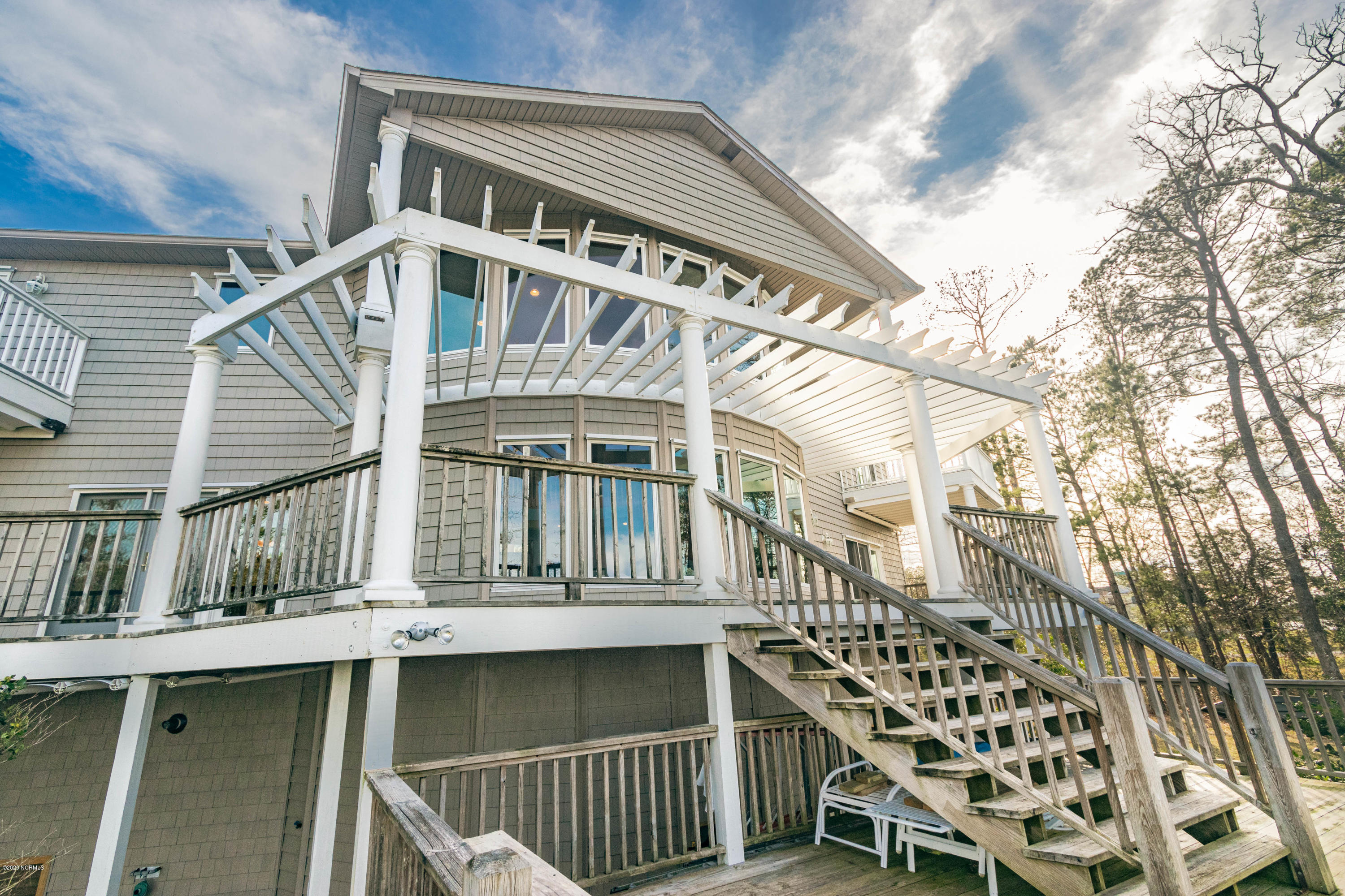 102 Moores Farm Road Havelock, NC 28532 - Photo 5 of 48 Water Side Decks