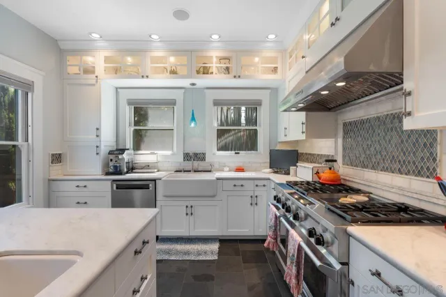 $2,750,000 | 3565 Third Avenue, San Diego, CA 92103