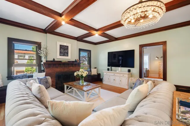 $2,750,000 | 3565 Third Avenue, San Diego, CA 92103