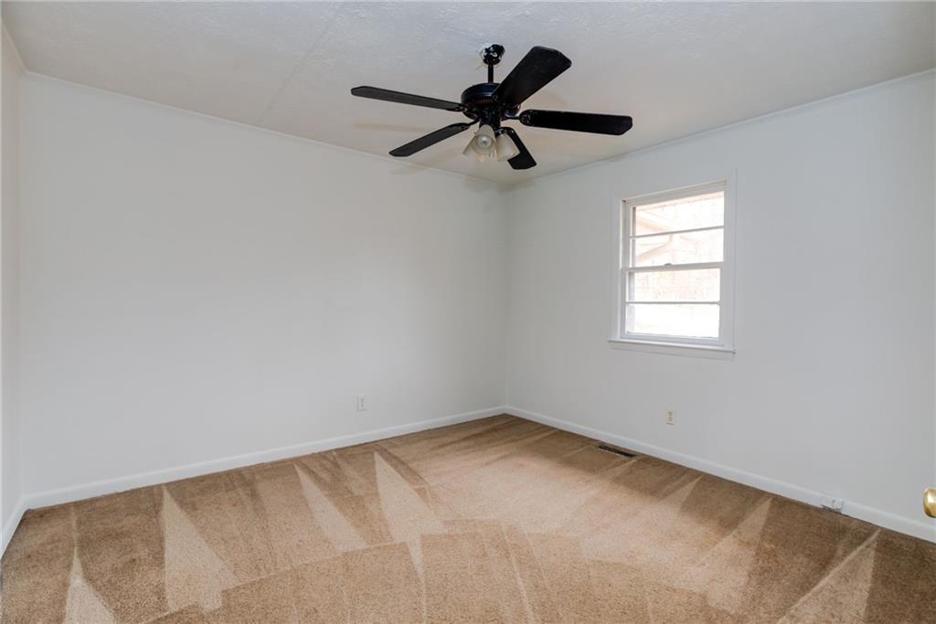 2213 Davis Road Southwest Stone Mountain, GA 30087 - Photo 13 of 16