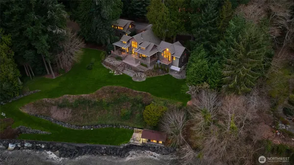 a view of a tiny house with a yard