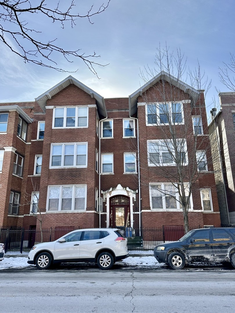 857 West Lawrence Avenue, Unit 1E Chicago, IL 60640 - Photo 1 of 1