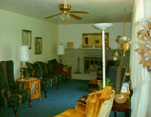 120 County Line Road Bridgeville, PA 15017 - Photo 2 of 8