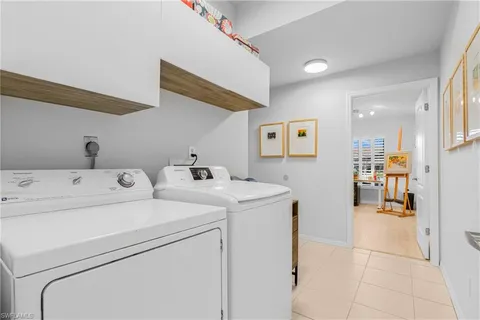 a view of a bench in the patio