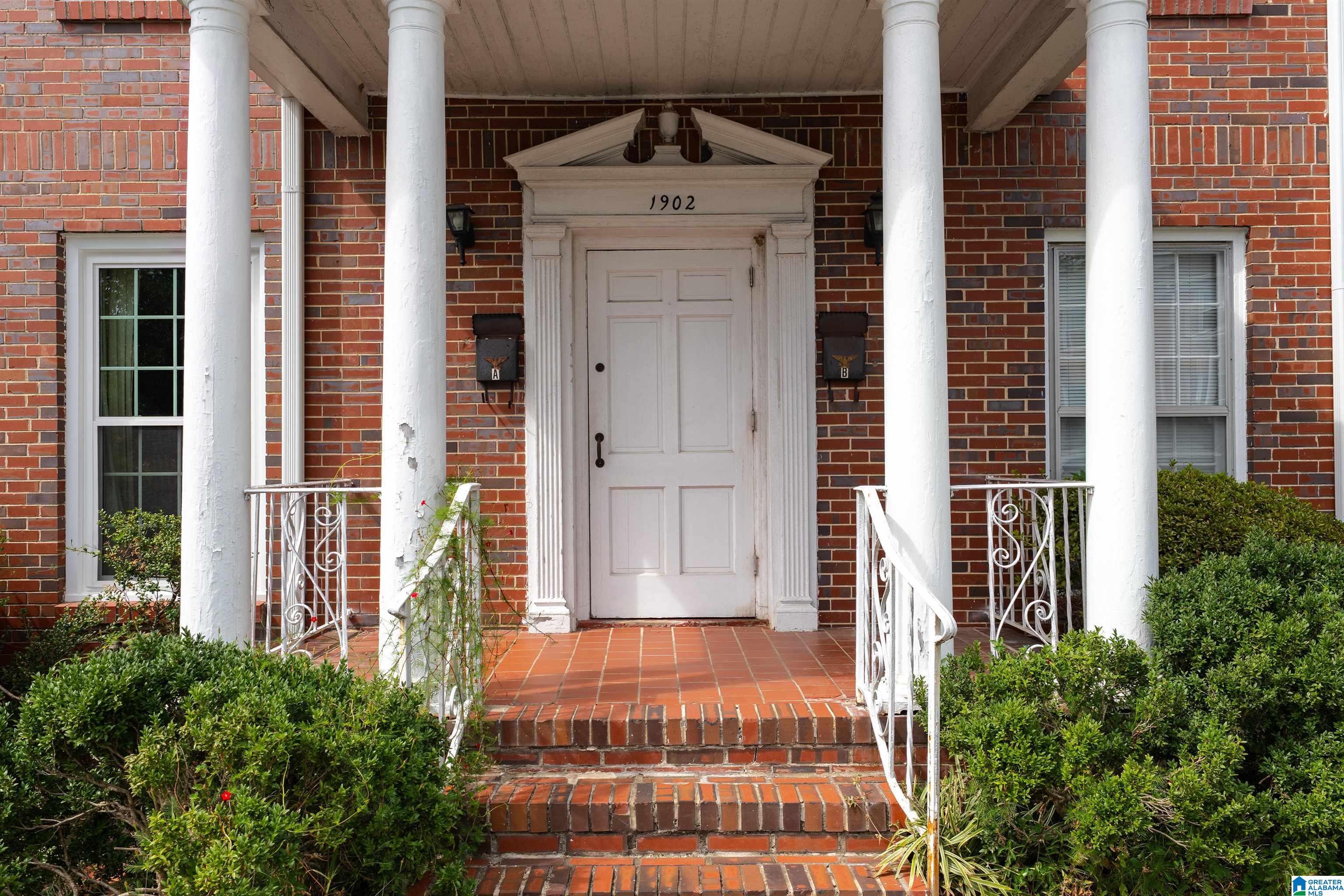 1902 Laurel Road, Unit B Vestavia Hills, AL 35216 - Photo 7 of 34