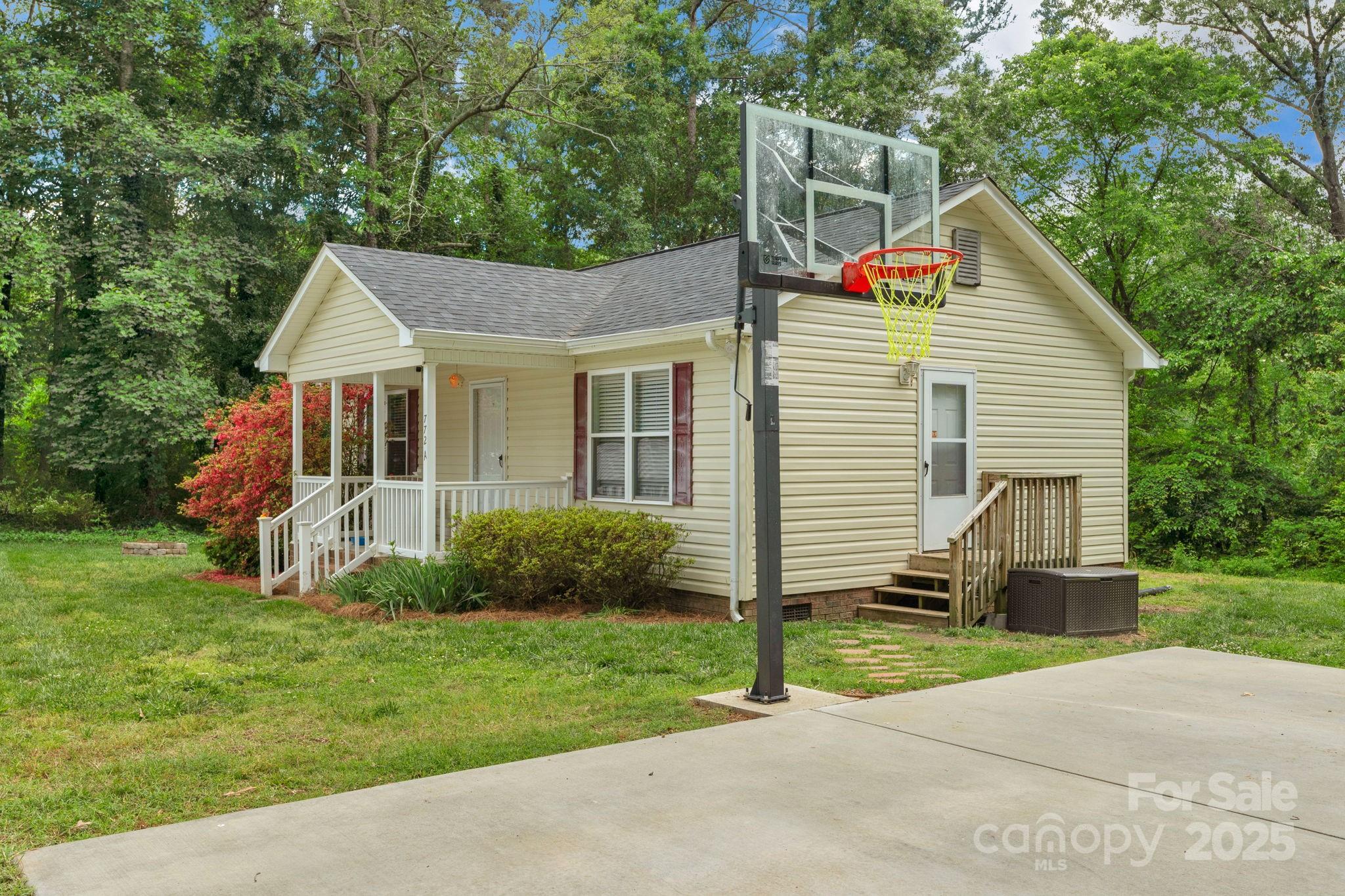 772 Austin Road New London, NC 28127 - Photo 3 of 35 Gallery Image 3