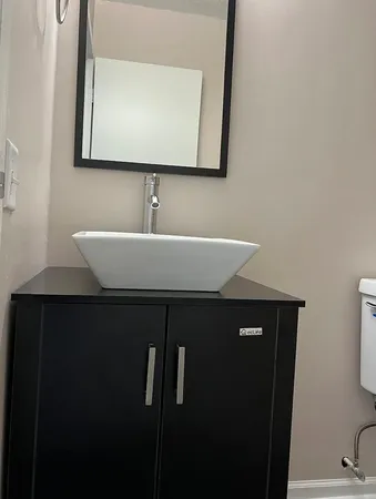 $2,600 | 2211 South Stewart Avenue, Unit 3B, Lombard, IL 60148