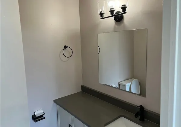 $2,600 | 2211 South Stewart Avenue, Unit 3B, Lombard, IL 60148