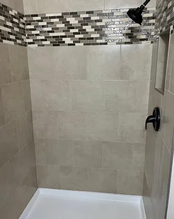 $2,600 | 2211 South Stewart Avenue, Unit 3B, Lombard, IL 60148